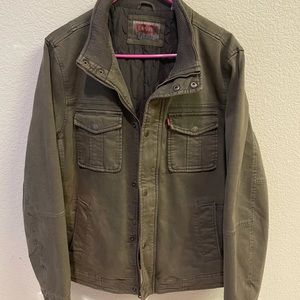 Size medium men’s Levi chore coat good condition
